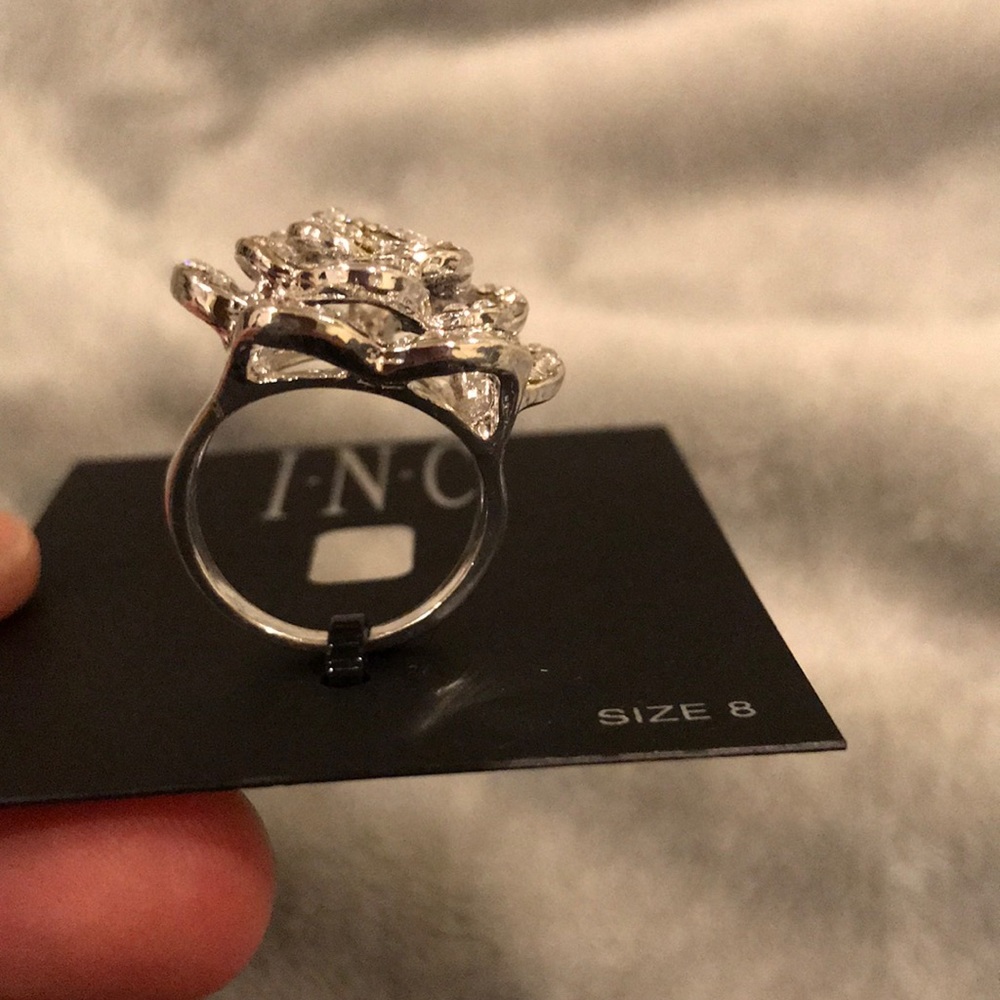 INC Rose Ring 🌹 - Picture 2 of 8